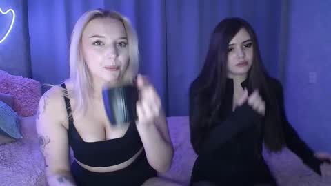 Missi online show from November 20, 5:58 pm