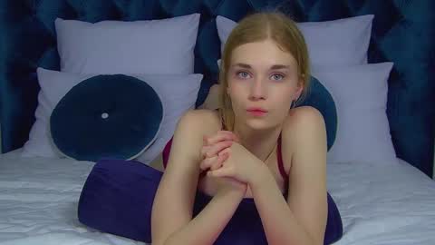 Melisa online show from September 18, 9:02 pm