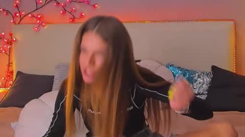 MelissaCrayzy online show from September 14, 7:28 am