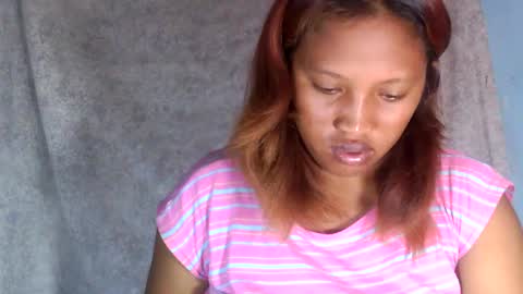 Snapshot of mellissia02 chatting on February 7, 4:06 am mellissa online show from February 7, 4:06 am