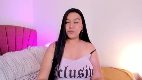  Leslie  online show from November 29, 1:37 pm