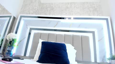 melodycharlotte online show from October 24, 12:12 pm