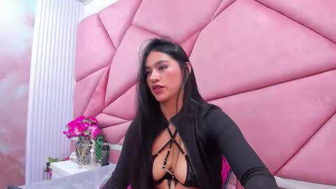 Melodysmithass online show from April 18, 3:20 am