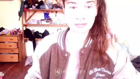 Yummygirl online show from April 12, 4:37 am