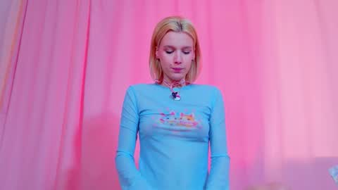 Lilu online show from March 14, 4:02 am