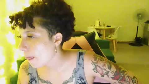 Miss Freckles online show from February 14, 12:51 am