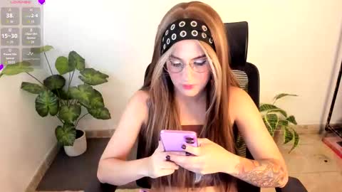 Snapshot of meridaxbrave_ chatting on October 23, 2:28 am laura 3 i am independent model online show from October 23, 2:28 am