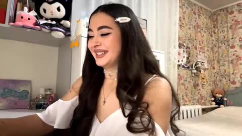 Enni online show from December 2, 6:10 pm