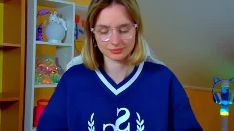 Merlin online show from April 8, 6:54 pm