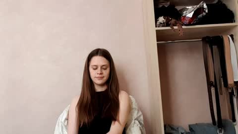 Aurora online show from April 15, 7:53 am