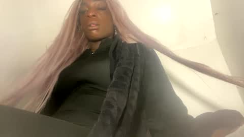 Alexismerton online show from August 3, 6:06 am