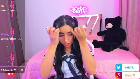 Mia online show from December 22, 3:00 am