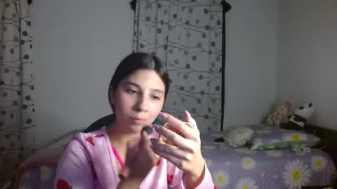 Snapshot of mia__lopez_ chatting on March 4, 11:32 pm Mia online show from March 4, 11:32 pm