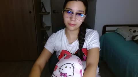 Mia online show from February 27, 4:34 am