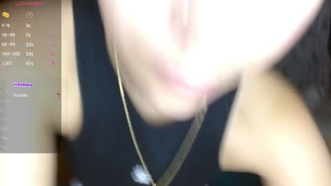 Snapshot of mia__lopez_ chatting on December 29, 1:56 am Mia online show from December 29, 1:56 am