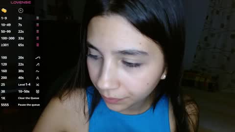 Snapshot of mia__lopez_ chatting on December 19, 4:13 am Mia online show from December 19, 4:13 am