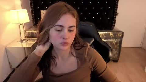 Snapshot of mia_adams_a_ chatting on September 13, 11:24 pm Mia online show from September 13, 11:24 pm
