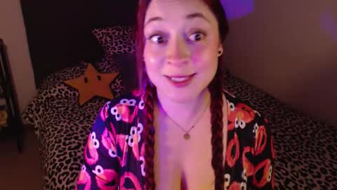 mia online show from November 25, 1:41 am