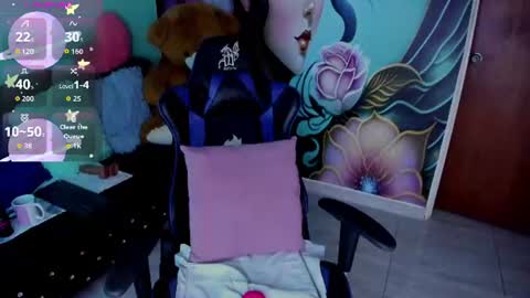 Mia online show from June 6, 10:05 pm