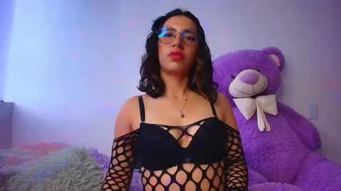 Mia flames online show from November 12, 8:51 pm