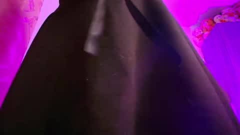 Mia flames online show from May 31, 1:11 am