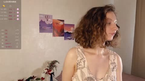 Mia  online show from February 6, 12:15 pm