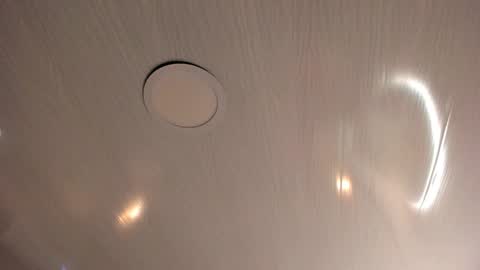 Mia online show from April 4, 8:18 pm