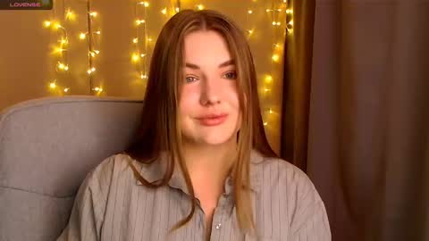 mia_lemm online show from September 19, 10:14 am