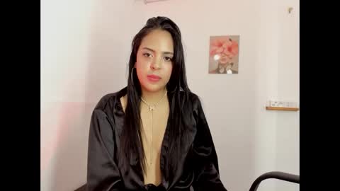 mia_loren18 online show from January 11, 7:41 pm