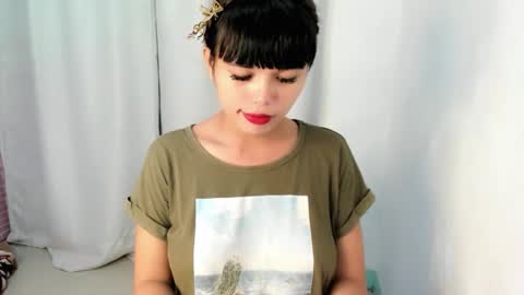 M I A online show from December 17, 1:26 pm