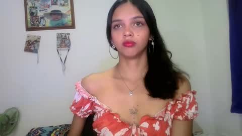 mia lucy 21 online show from December 5, 8:21 pm