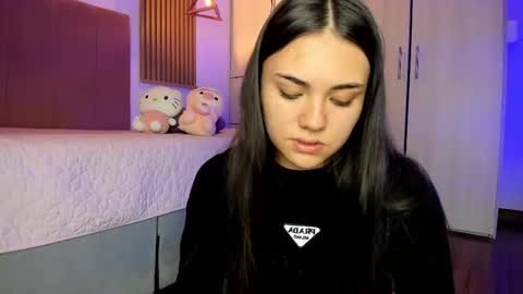 Mia Nevaeh - follow me online show from November 20, 8:43 pm