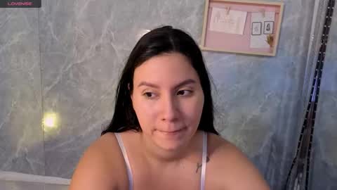 mia reys online show from April 13, 1:01 pm