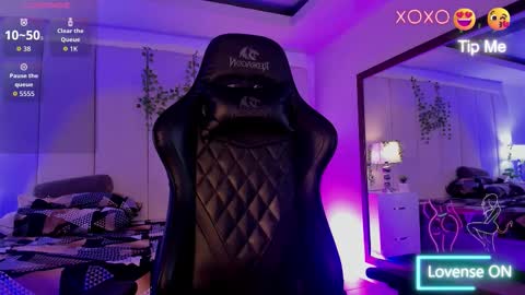 mia rousse25 online show from March 30, 4:17 pm