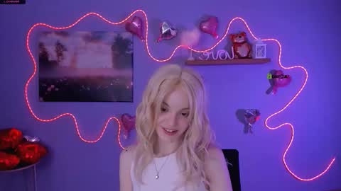 mia_starrr_ online show from February 22, 7:59 pm