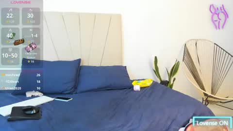 Snapshot of miaa_khaliffa_ chatting on September 9, 1:33 pm Mia online show from September 9, 1:33 pm