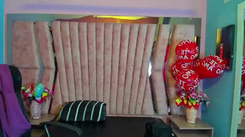 Miaa online show from December 18, 10:14 pm