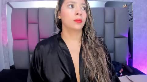 Mia online show from February 14, 12:03 pm