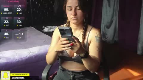 Mia online show from December 13, 7:53 pm