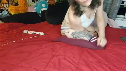 Snapshot of miaelizabethlove chatting on December 19, 9:29 am Mia Love online show from December 19, 9:29 am