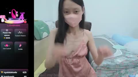 miahchan68 online show from October 20, 4:54 pm