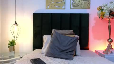 miahertz online show from September 26, 1:36 am