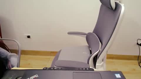 Mia online show from November 18, 6:58 am