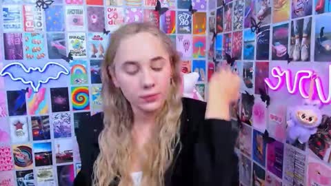 miamilas online show from December 18, 3:06 pm