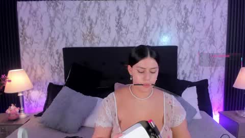Mia   -5 7001400 Follow  online show from May 27, 1:08 pm