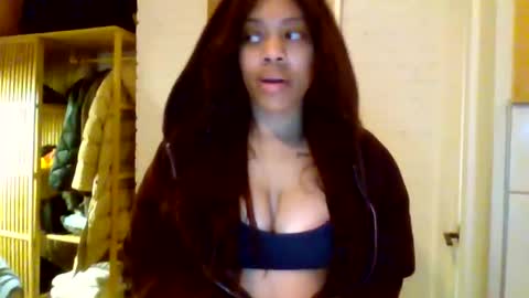 MiaMuffn online show from March 7, 2:07 am