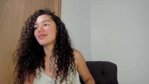 Mia Rouse online show from June 6, 8:37 pm