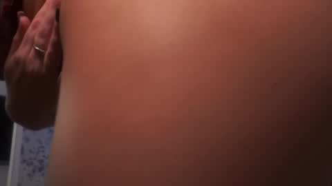Snapshot of miarouxie chatting on October 20, 5:27 pm Lilly online show from October 20, 5:27 pm
