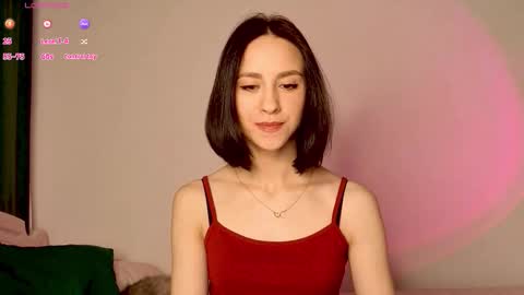 Mia online show from November 11, 6:31 am