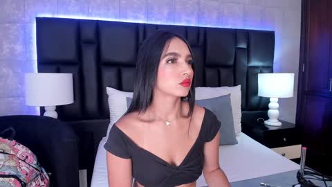 Snapshot of miasweetth chatting on January 18, 12:04 pm Mia Sweetth online show from January 18, 12:04 pm